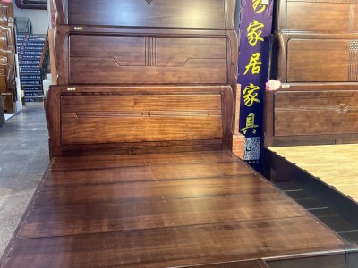 热销实木床（实拍）图4