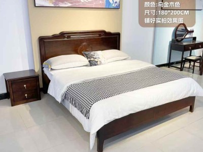 新中式 新古典 实木床  尺寸有：1.5米，1.8米，  多种配置可选。图9