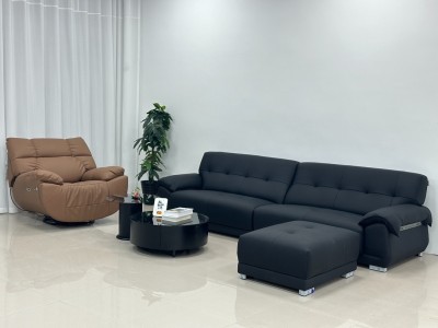 皮沙发，直排沙发，客厅沙发，软体沙发，8605# 尺寸：3.05米 颜色：黑色，棕色 材质：加厚生态真皮，进口落叶松，功能弹簧，高回弹海绵，一字型5分高镜面脚图9