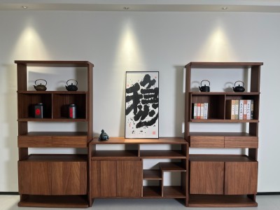 星际三组合博古架 规格：331x35x199cm 中柜：135x35x90cm 材质：金花梨木图2