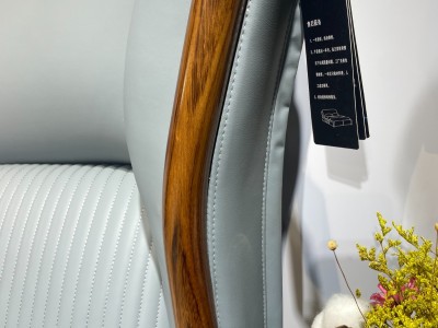 8805#皮床，新品上市（专利产品） 【颜色】灰色，可定制各种颜色 【面料】正版生态真皮图4