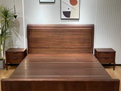 ​臻实木床，新品上市！