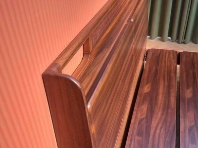 臻实黑胡桃家具系列，黑胡桃床，黑胡桃实木床，黑胡桃套房家具图4