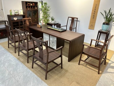 宋式美学《启航干泡桌》 材质：乌金木 颜色：北美黑胡桃色 尺寸：1.88/2.08/2.28/2.48/2.68/2.88米，宽88/高75/厚4.5cm图4