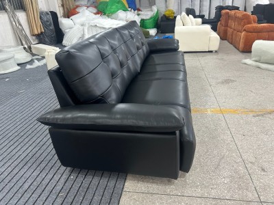 ​新款上市  805# 大黑熊沙发  尺寸：3.1米  面料：生态真皮  框架：落叶松框架图5