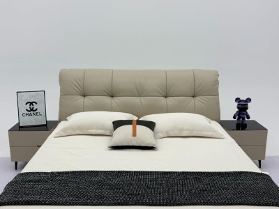 新款602#【进口头层牛皮】 【型号】602# (新款) 【颜色】豆青色 【面料】进口头层牛皮 【尺寸】2200*1900*1140 【配置】8公分SF级松木床边 图8