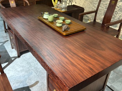 苦瓜边大板茶台 颜色：乌金色 尺寸：1.6、1.8、2.0、2.2、2.4米图5