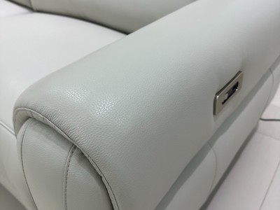 型号：8906#零靠墙沙发                                    面皮：荔枝纹生态真皮     框架：进口落叶松 形态：功能零靠墙沙发  颜色：浅灰 深棕 黑色图9