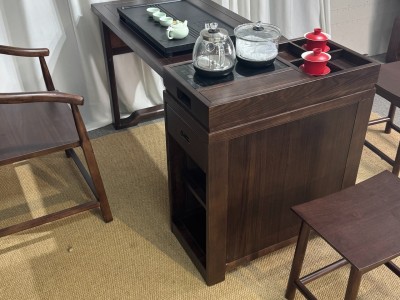 型号: 小岛台 材质: 橡木乌金工艺 颜色: 宋式胡桃色 配置: 单桌【含USB接口】+1主椅+3个元宝凳+养生炉+60*37茶盘【1.2米1.4米伸缩】图8