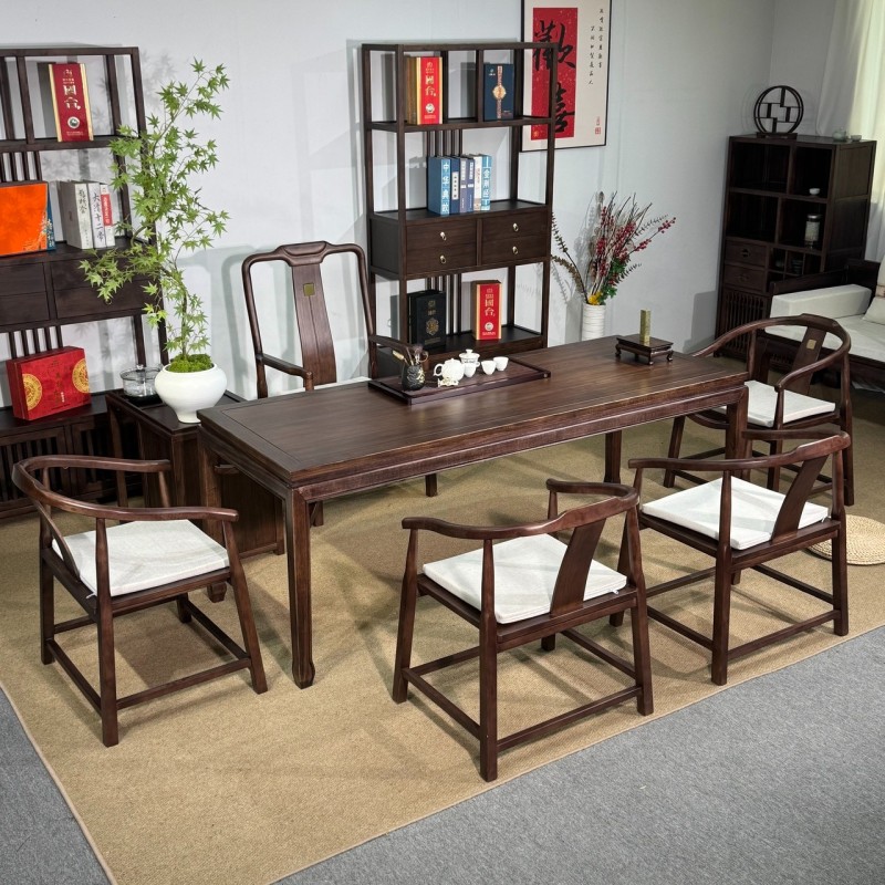 马蹄桌 材质：实木乌金木工艺 颜色：宋式胡桃色 尺寸：1.6、1.8、2米