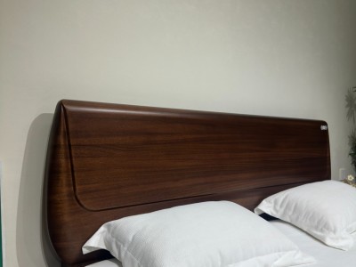 臻实胡桃木/全实木床， 颜色： 南美金柚色图7