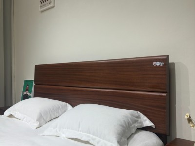 臻实胡桃木/全实木床， 颜色： 南美金柚色图3