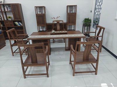 清静茶桌 【规格】200/220/240*88*75CM 【材质】非洲檀木(乌金木工艺)，格木大脚 【颜色】北美胡图3
