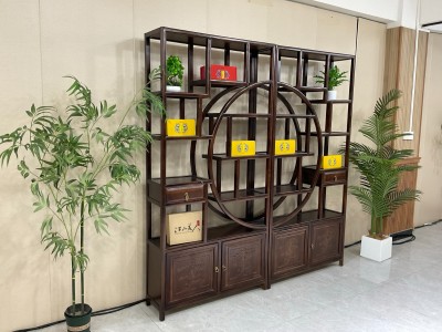 大团圆博古架【尺寸】285×30×196CM（三组合）             192×30×196CM （两组合） 【材质】榆木+乌金木工艺 【颜色】乌金色图4